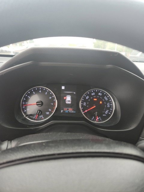 Used 2021 Toyota RAV4 LE AWD/4WD image 18
