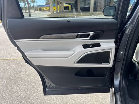 Used 2021 Kia Telluride SX FWD image 13