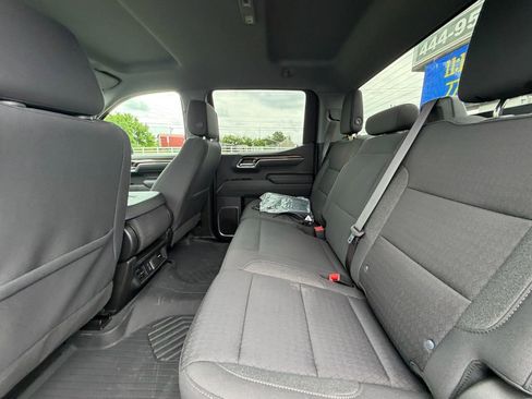 Used 2024 Chevrolet Silverado 1500 RST AWD/4WD image 15