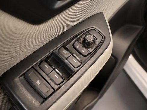 Used 2025 Subaru Forester AWD/4WD image 12