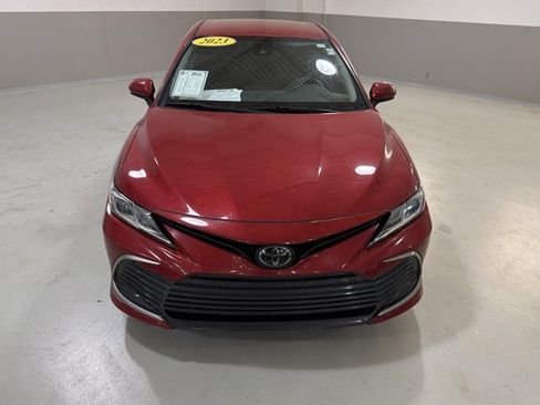 Used 2023 Toyota Camry LE FWD image 3