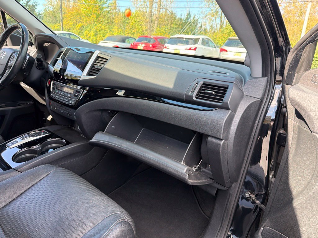 Used 2017 Honda Pilot Elite image 45