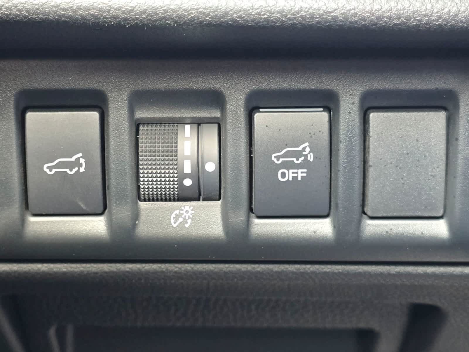 Certified 2025 Subaru Outback Touring XT AWD/4WD image 17