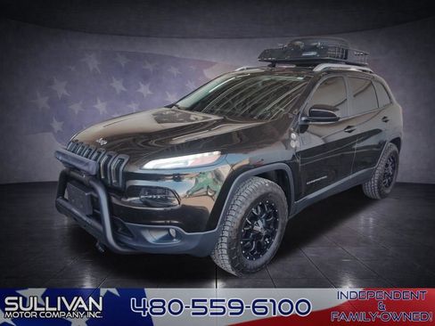 Used 2016 Jeep Cherokee Latitude w/ Comfort & Sound Group FWD image 1