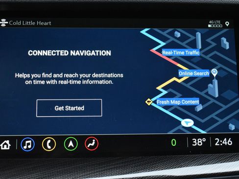 Used 2023 Buick Envision Essence w/ Technology Package I image 28