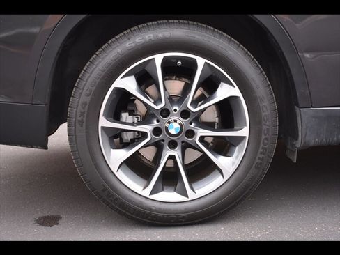 Used 2017 BMW X5 xDrive40e image 39