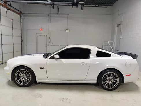 Used 2014 Ford Mustang GT w/ Brembo Brake Package image 17