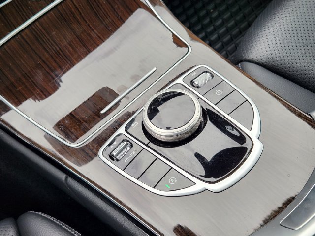 Used 2018 Mercedes-Benz C 300 4MATIC Sedan image 20