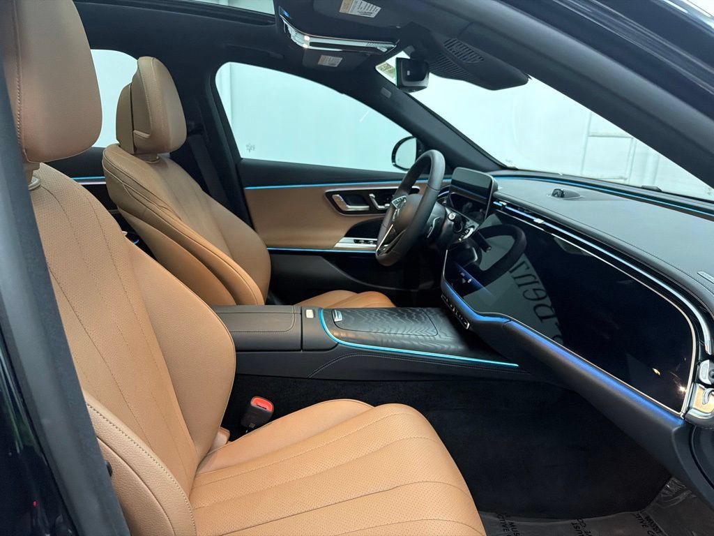 Used 2026 Mercedes-Benz E 350 4MATIC Sedan image 29