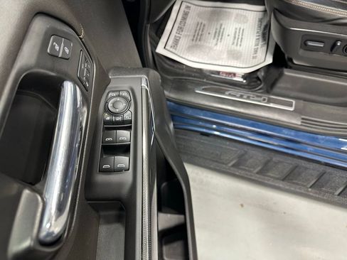 Used 2022 GMC Sierra 2500 AT4 image 9