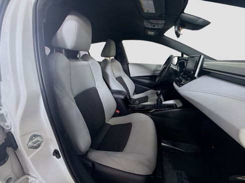 Used 2021 Toyota Corolla SE image 29