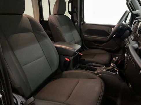 Used 2023 Jeep Wrangler Unlimited w/ Sun & Screen Package AWD/4WD image 83