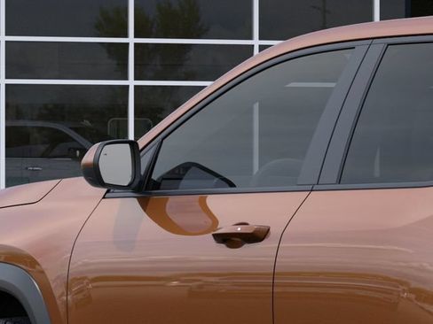 New 2027 Chevrolet Equinox LT w/ Convenience Package II FWD image 12