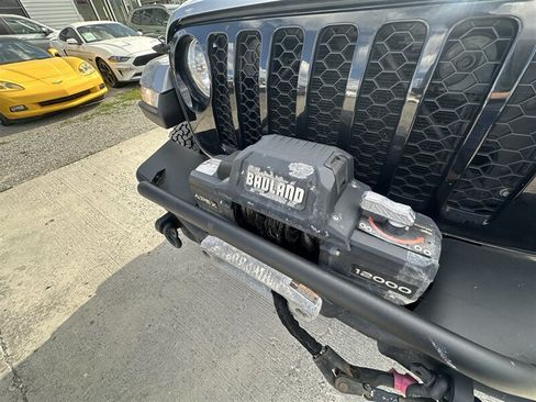 Used 2021 Jeep Gladiator Sport AWD/4WD image 26