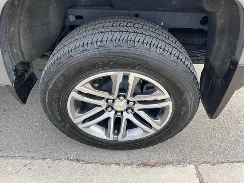 Used 2022 Chevrolet Colorado LT w/ Luxury Package image 14