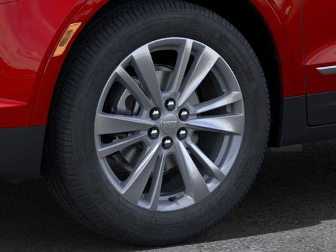 New 2025 Cadillac XT5 Premium Luxury w/ LPO, Floor Liner Package image 9