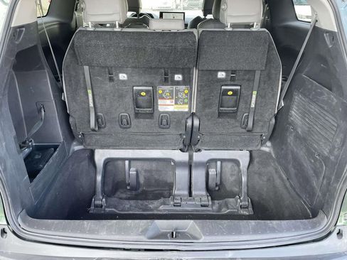 Used 2025 Toyota Sienna XLE image 49