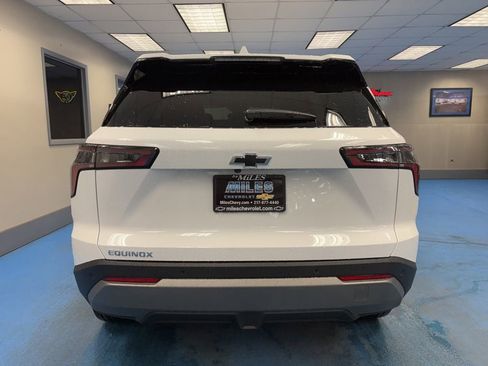 New 2026 Chevrolet Equinox LT FWD image 7