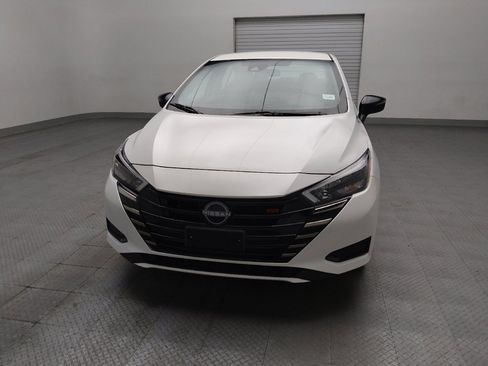 Used 2024 Nissan Versa SR FWD image 15