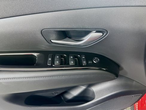 Certified 2023 Hyundai Tucson Limited AWD/4WD image 18