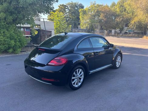 Used 2017 Volkswagen Beetle 1.8T SE image 5
