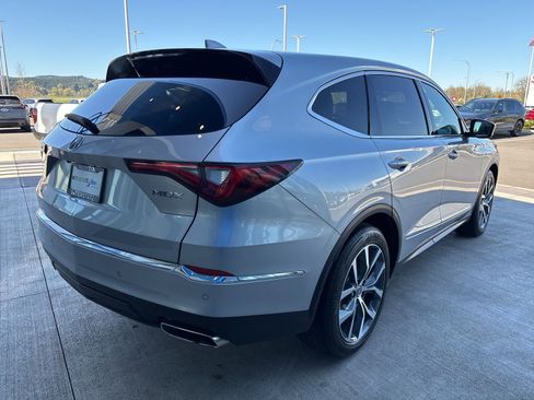 Used 2023 Acura MDX FWD w/ Technology Package image 5