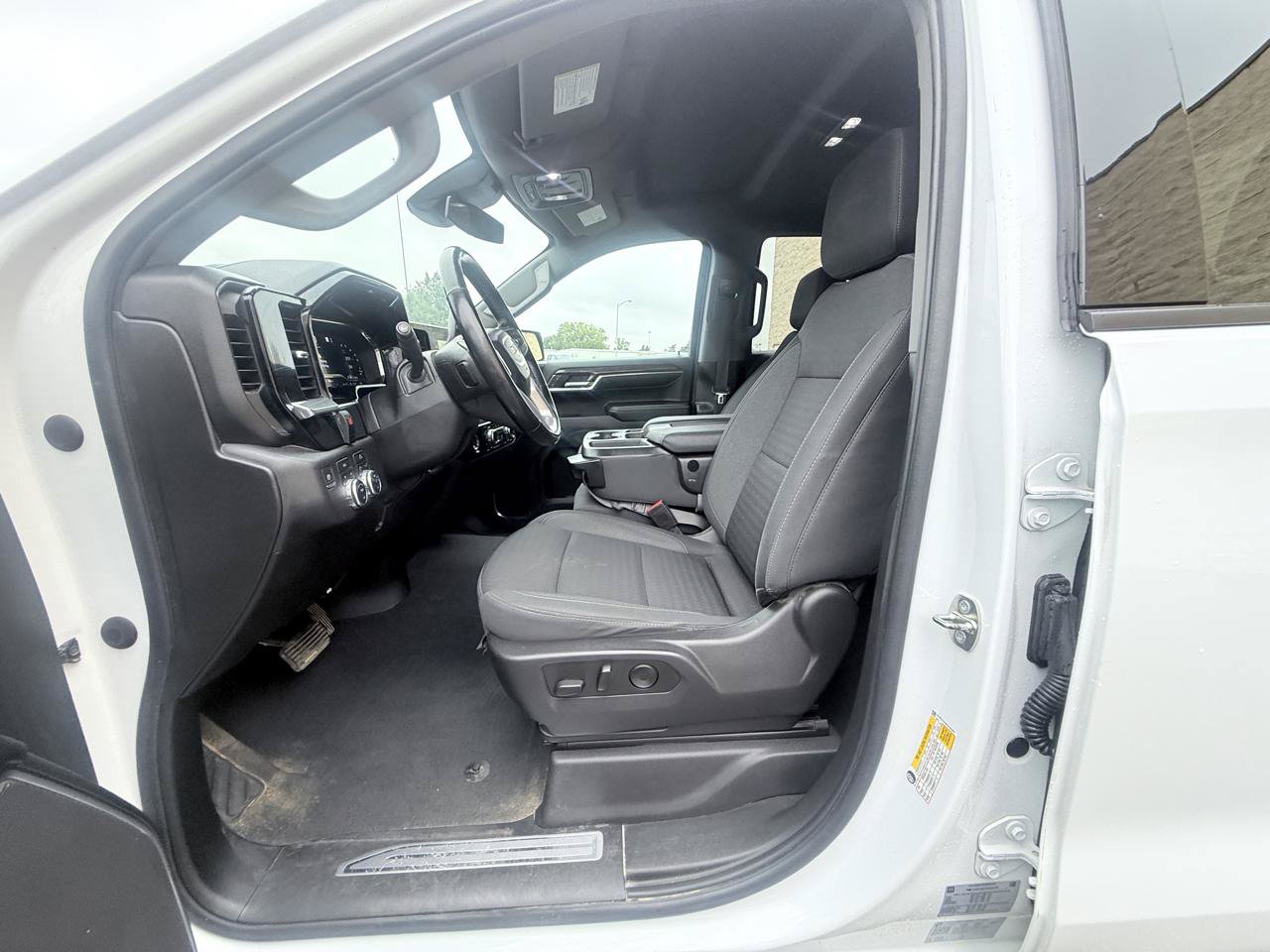 Used 2023 GMC Sierra 1500 Elevation AWD/4WD image 10