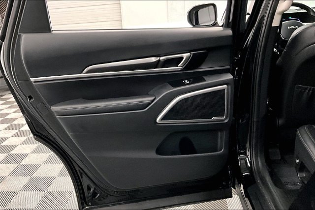 Used 2025 Kia Telluride S AWD/4WD image 22