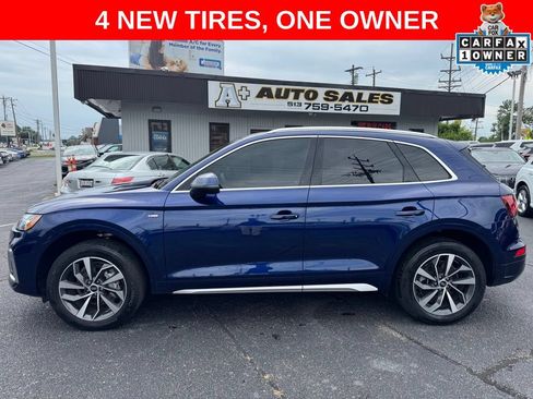 Used 2023 Audi Q5 2.0T Premium w/ Convenience Package AWD/4WD image 1