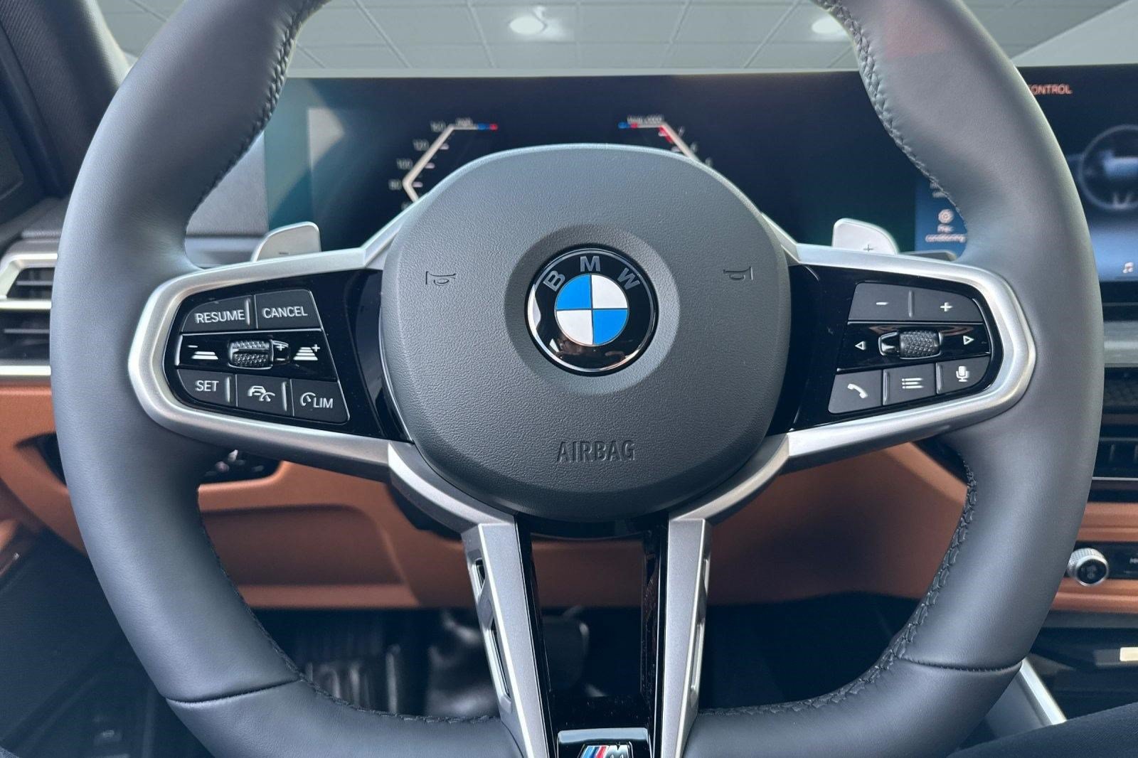 Used 2026 BMW 330i Sedan w/ M Sport Package RWD image 11