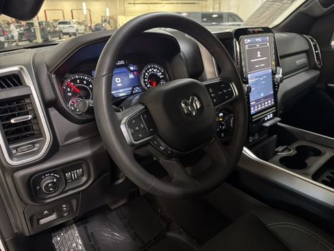 Used 2025 RAM 1500 Big Horn AWD/4WD image 14