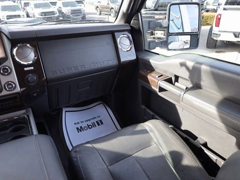 Used 2016 Ford F350 Platinum w/ FX4 Off-Road Package image 19