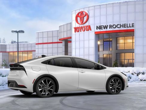 New 2026 Toyota Prius Plug-In Hybrid image 11