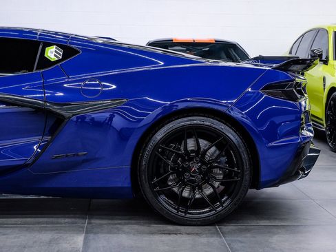 Used 2025 Chevrolet Corvette Z06 w/ Battery Protection Package image 20