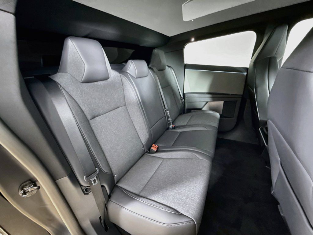 Used 2026 Tesla Cybertruck AWD Crew Cab image 25