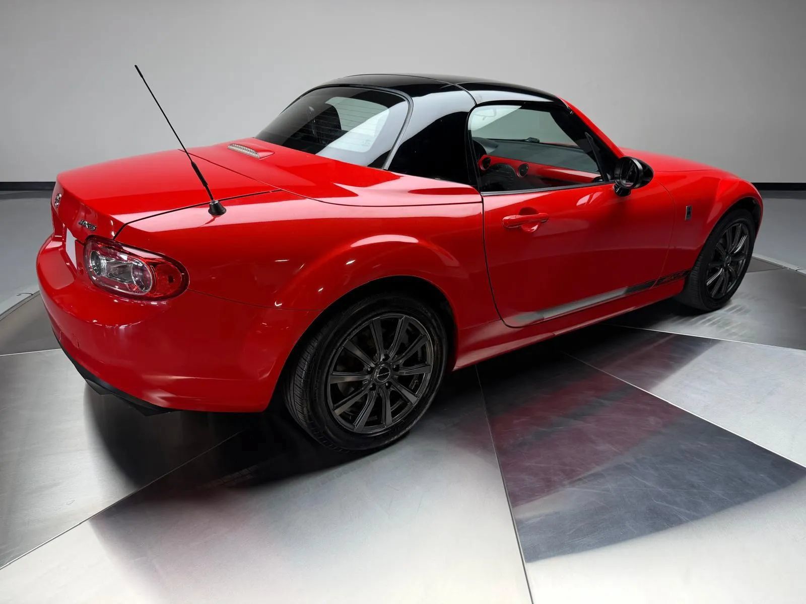 Used 2013 MAZDA MX-5 Miata Club RWD image 31