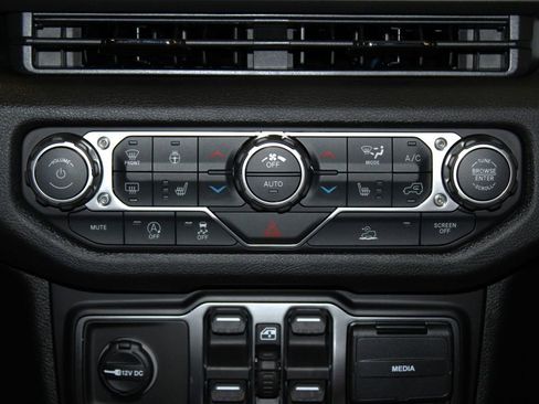 New 2026 Jeep Wrangler Sport S image 18