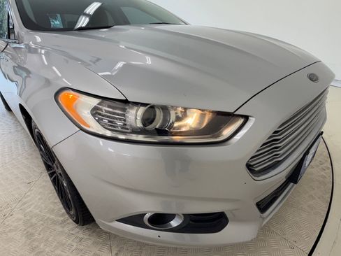 Used 2016 Ford Fusion SE w/ Equipment Group 202A image 10