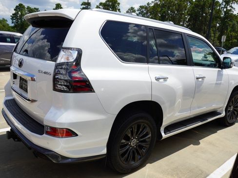 Used 2023 Lexus GX 460 Luxury w/ Sport Design Package AWD/4WD image 4