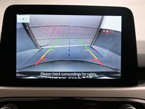 Used 2020 Ford Escape SE FWD image 16