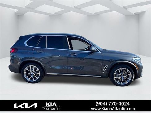 Used 2021 BMW X5 sDrive40i w/ Parking Assistance Package image 18