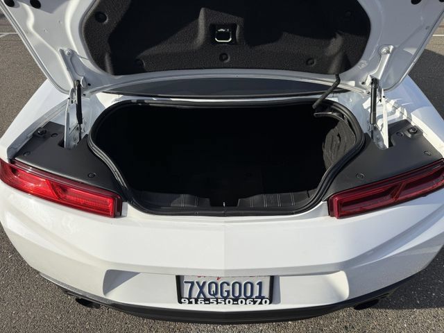 Used 2017 Chevrolet Camaro LT RWD image 12