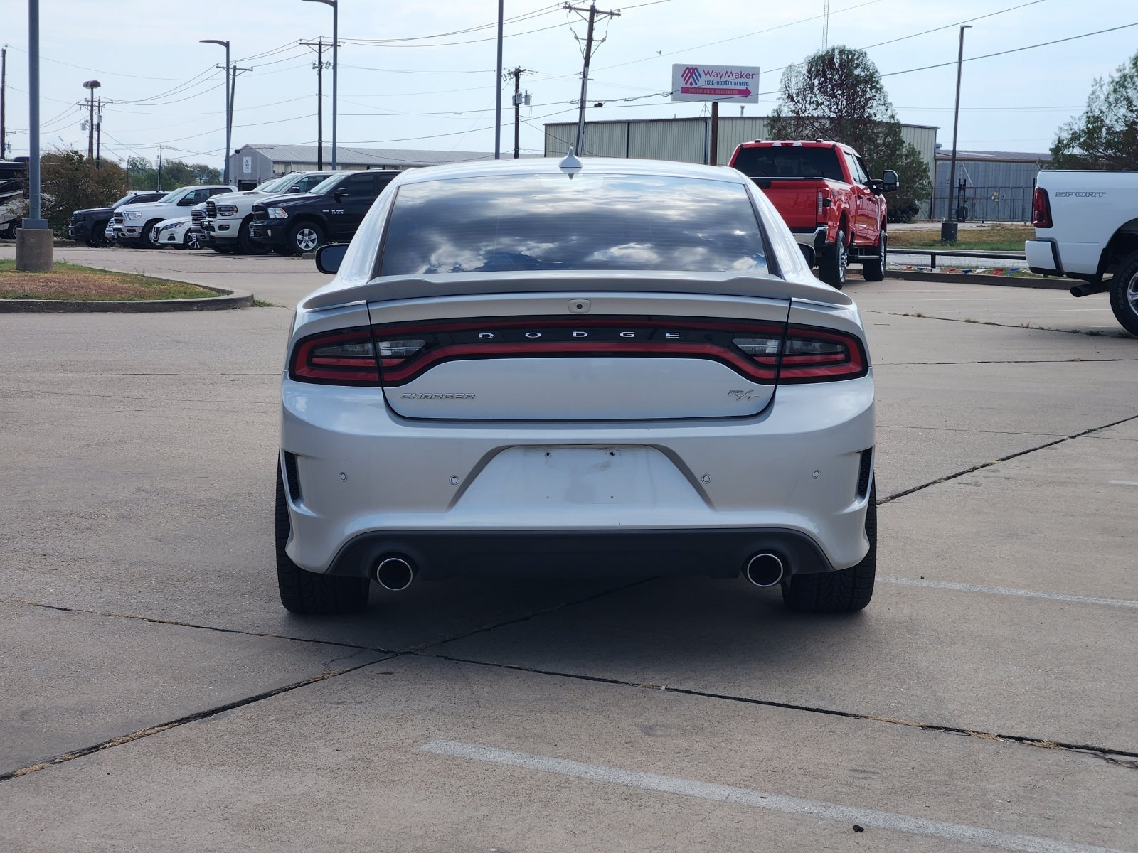 Used 2020 Dodge Charger R/T RWD image 8