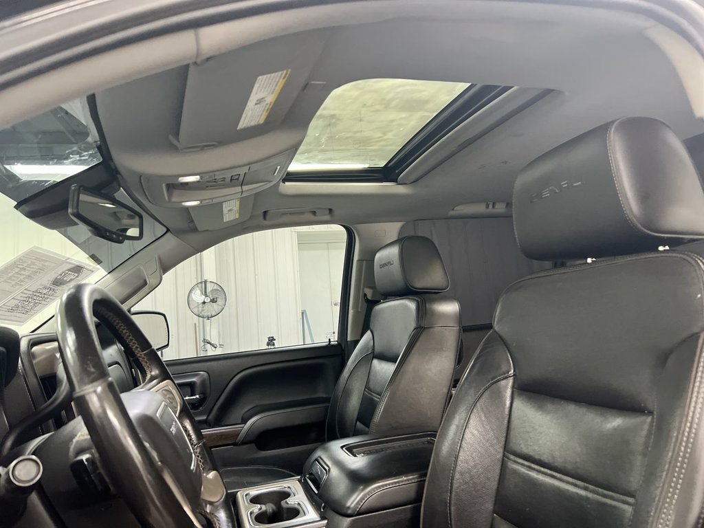 Used 2018 GMC Sierra 1500 Denali w/ Denali Ultimate Package AWD/4WD image 20