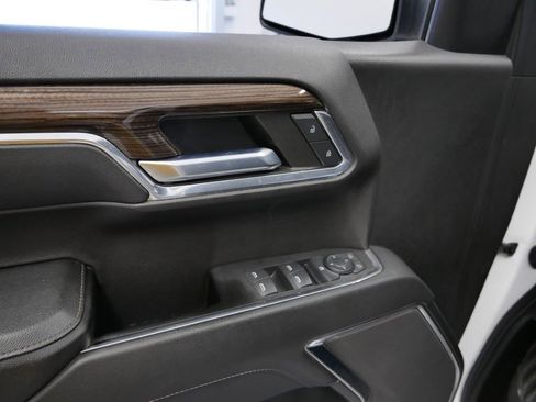 Used 2023 Chevrolet Silverado 1500 LT w/ Protection Package image 6