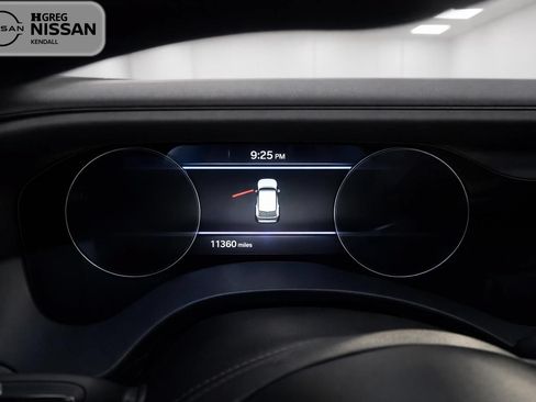 Used 2023 Nissan Rogue SV FWD image 8