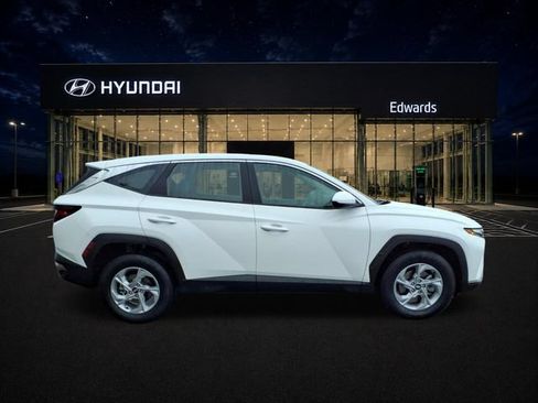Used 2024 Hyundai Tucson SE AWD/4WD image 5