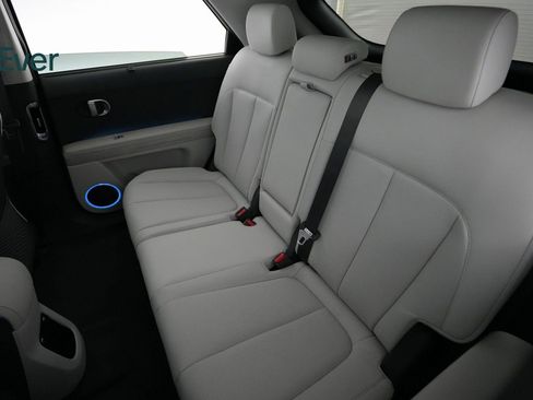 Used 2024 Hyundai Ioniq 5 Limited image 10