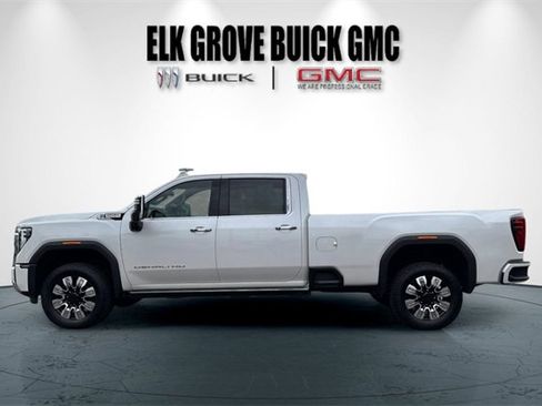 Used 2025 GMC Sierra 3500 Denali image 7