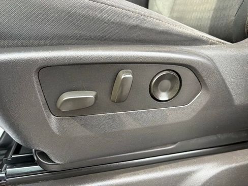 Used 2024 Chevrolet Silverado 1500 LT w/ Z71 Off-Road Package image 27